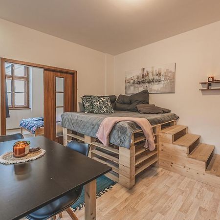 Carolina'S Central Apartment Hradec Králové Eksteriør bilde