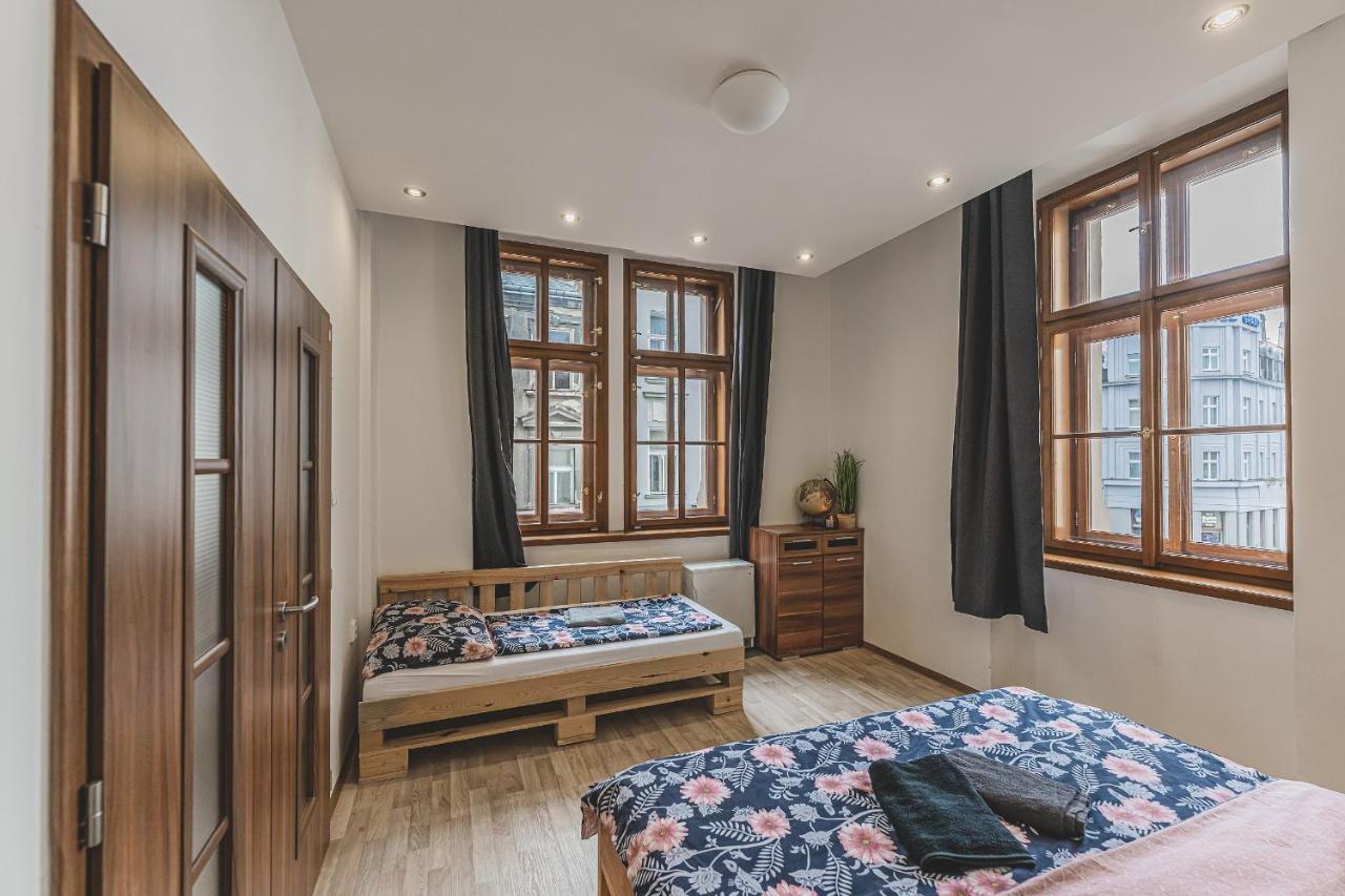 Carolina'S Central Apartment Hradec Králové Eksteriør bilde